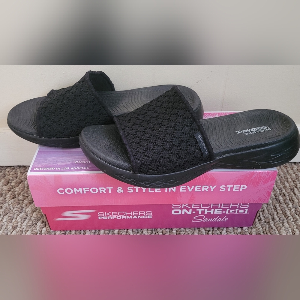 Skechers Sandals - Picture 3 of 3